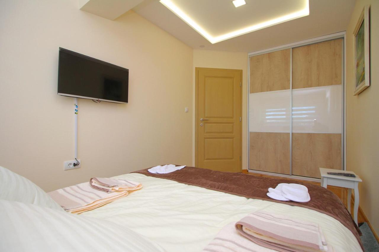 Apartman Vip Aleksa Zlatibor Centarアパートメント エクステリア 写真